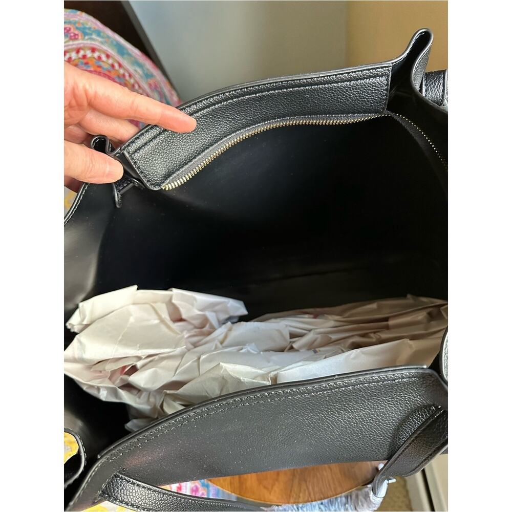 NWT Malibu Skye Mia 2-in-1 Tote Bag Black Vegan Leather - Picture 7 of 12